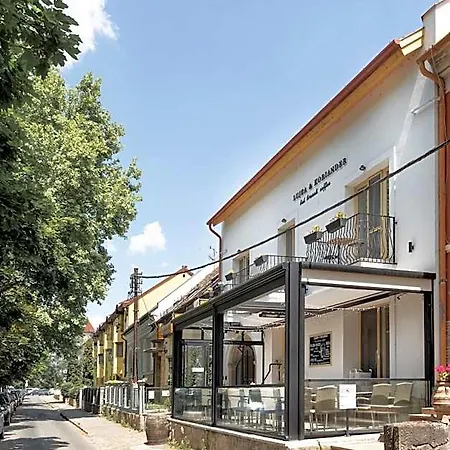 Bed & Breakfast Lujza & Koriander 4*